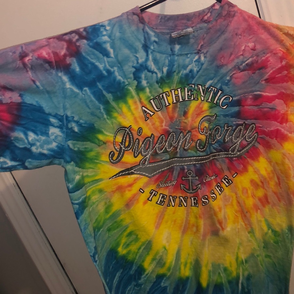 pigeon forge, TN tie dye shirt